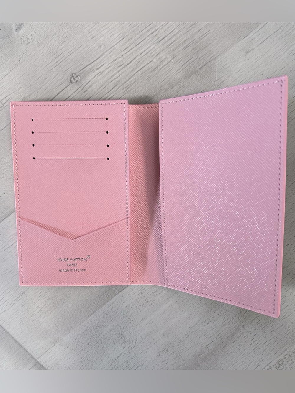 Louis Vuitton Pink Skateboard Passport Holder - Picture 4 of 4